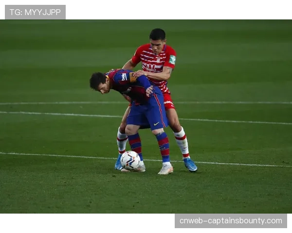 特写：格拉纳达当地业余联赛决赛，模仿西甲球队的高位逼抢战术成风潮