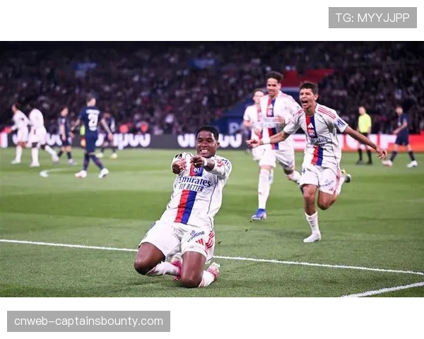 法甲第30轮战罢：巴黎63分领跑，朗斯62分紧追